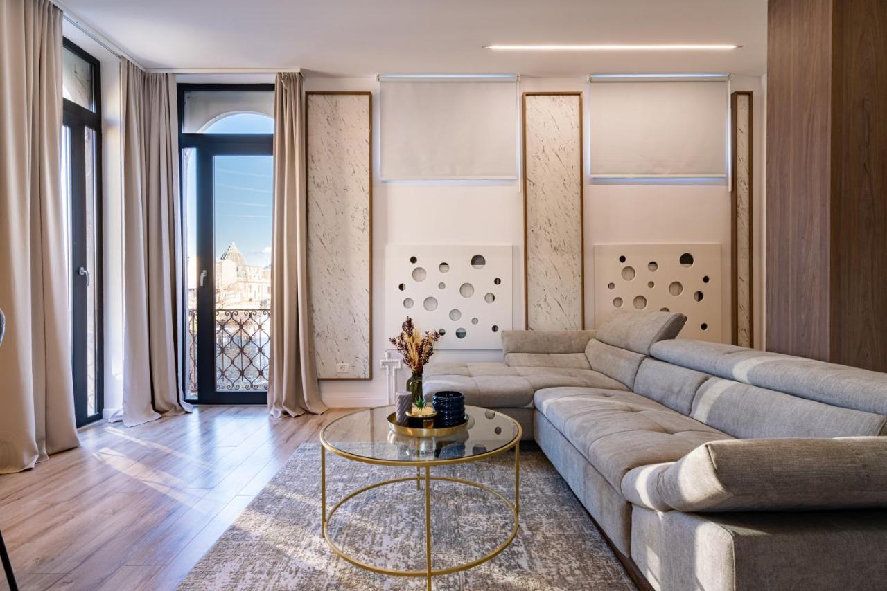 Apartamento Golden View - Breathtaking Location In Bucarest Exterior foto
